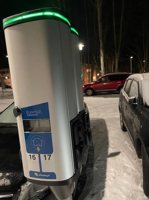 Tilava Kaksio, Saunalla Ja Saehkoeauton Latauksella. Tampere Bagian luar foto